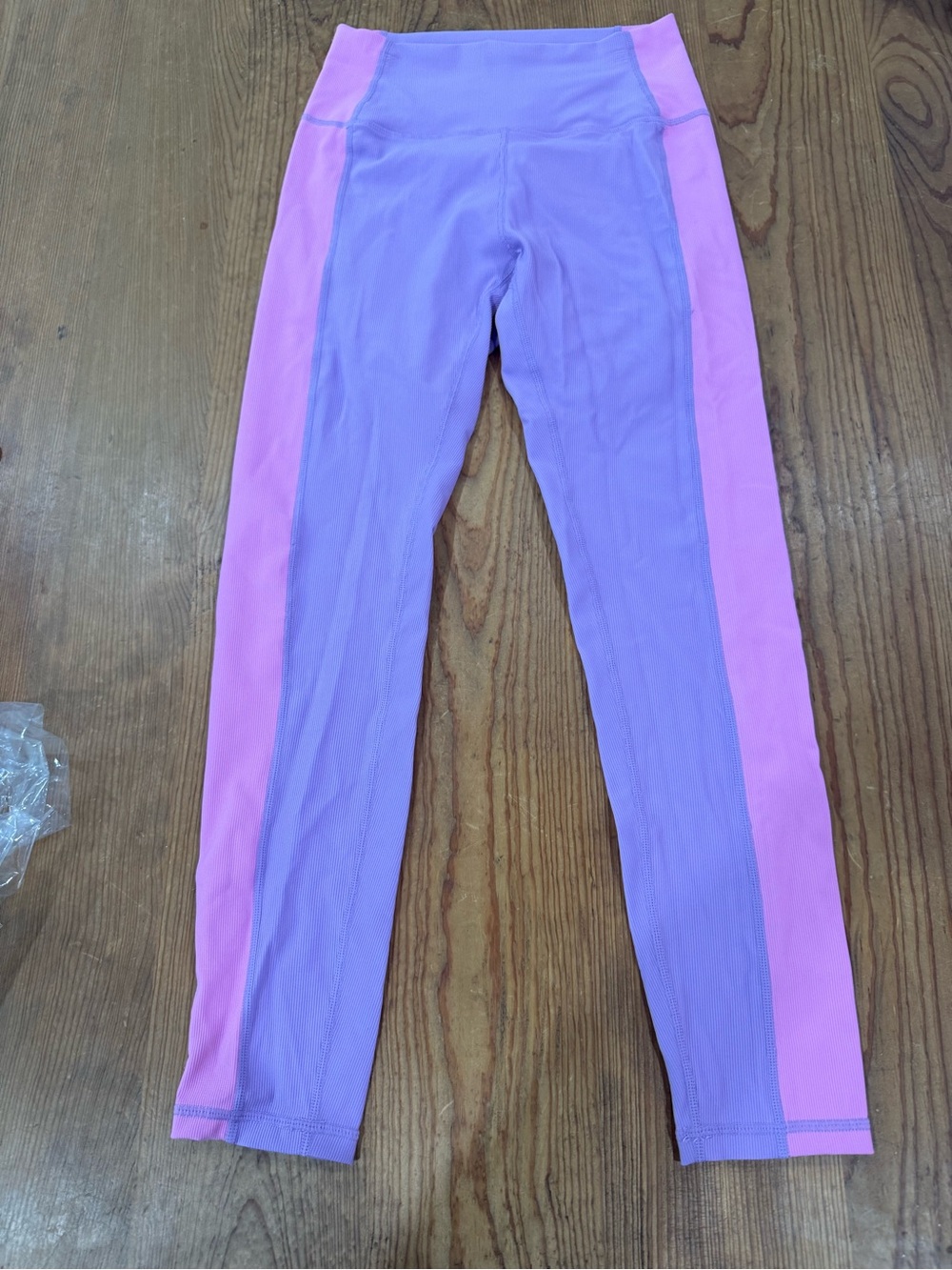 Wilo Lavender and Pink Two-Piece Active Set - Picture 7 of 9